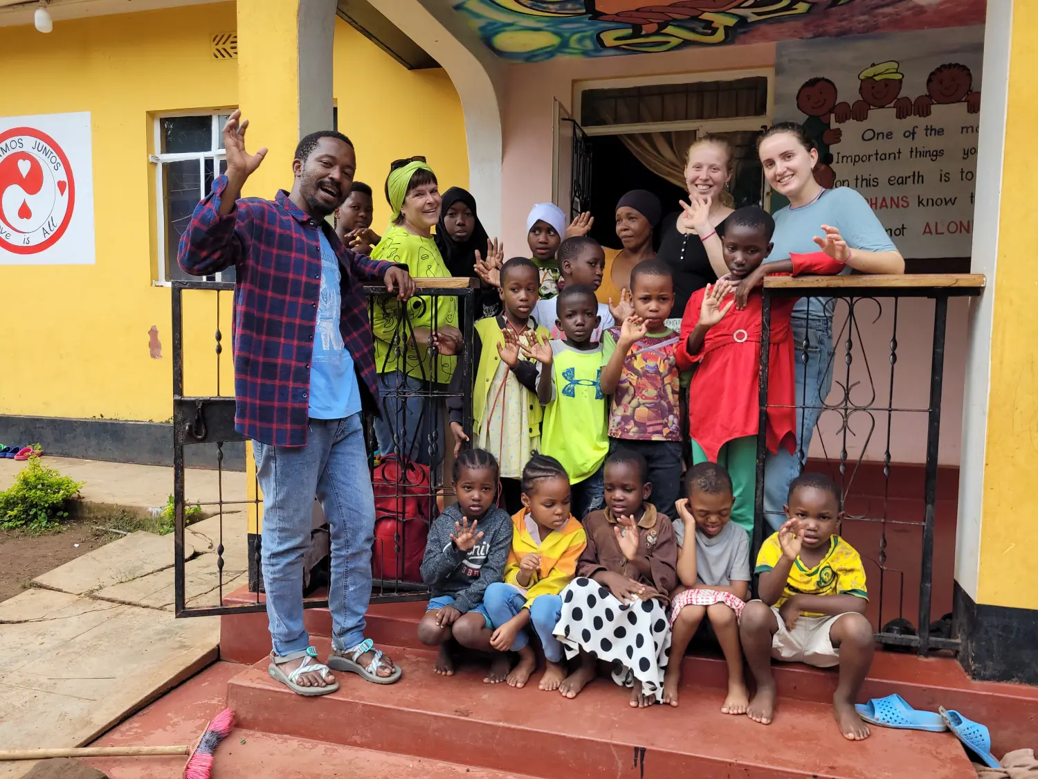 Straßen- und Waisenkinder in Moshi Tanzania Africa von Upendo-Mama-Afrika