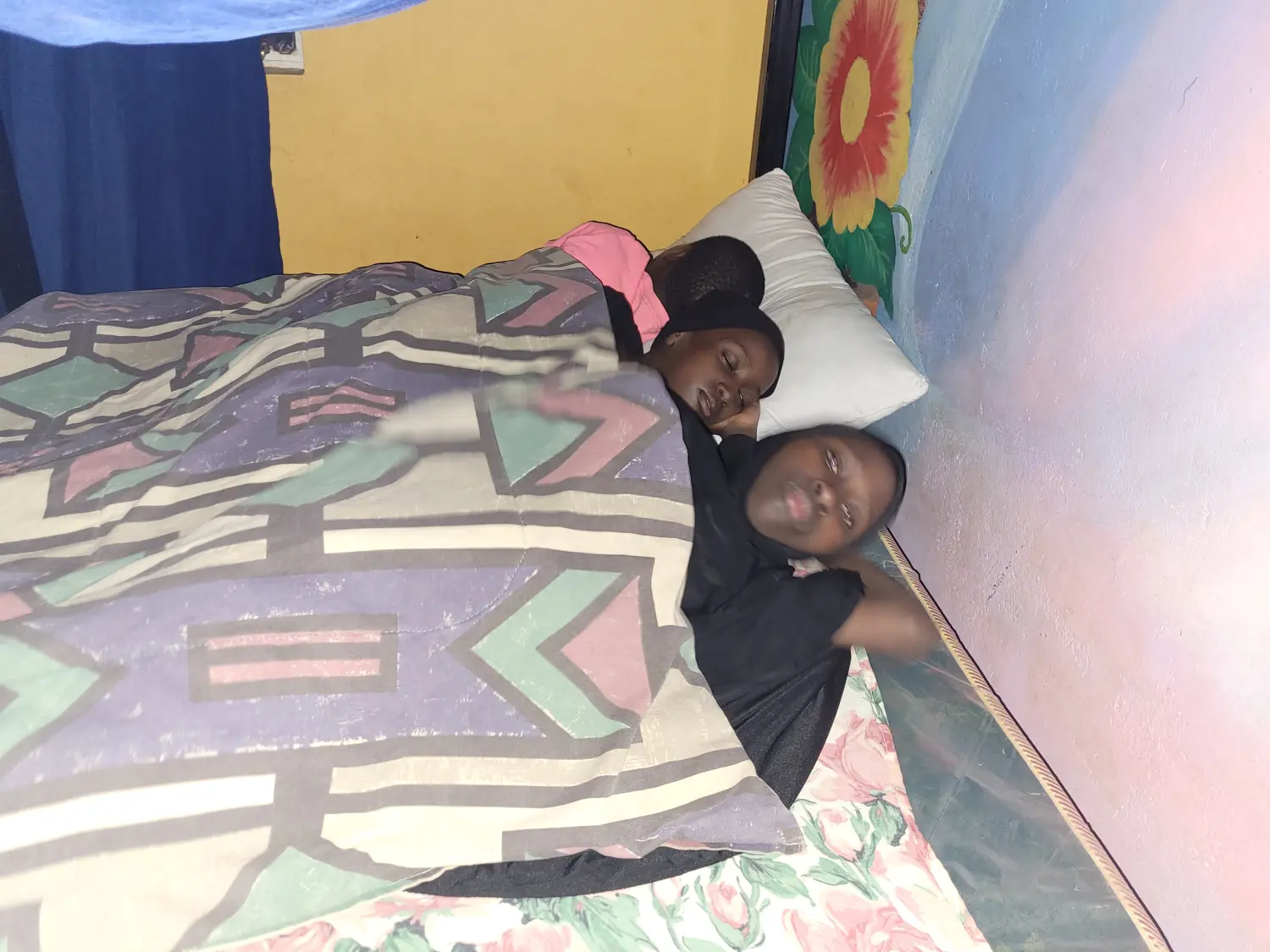 Straßen- und Waisenkinder in Moshi Tanzania Africa von Upendo-Mama-Afrika