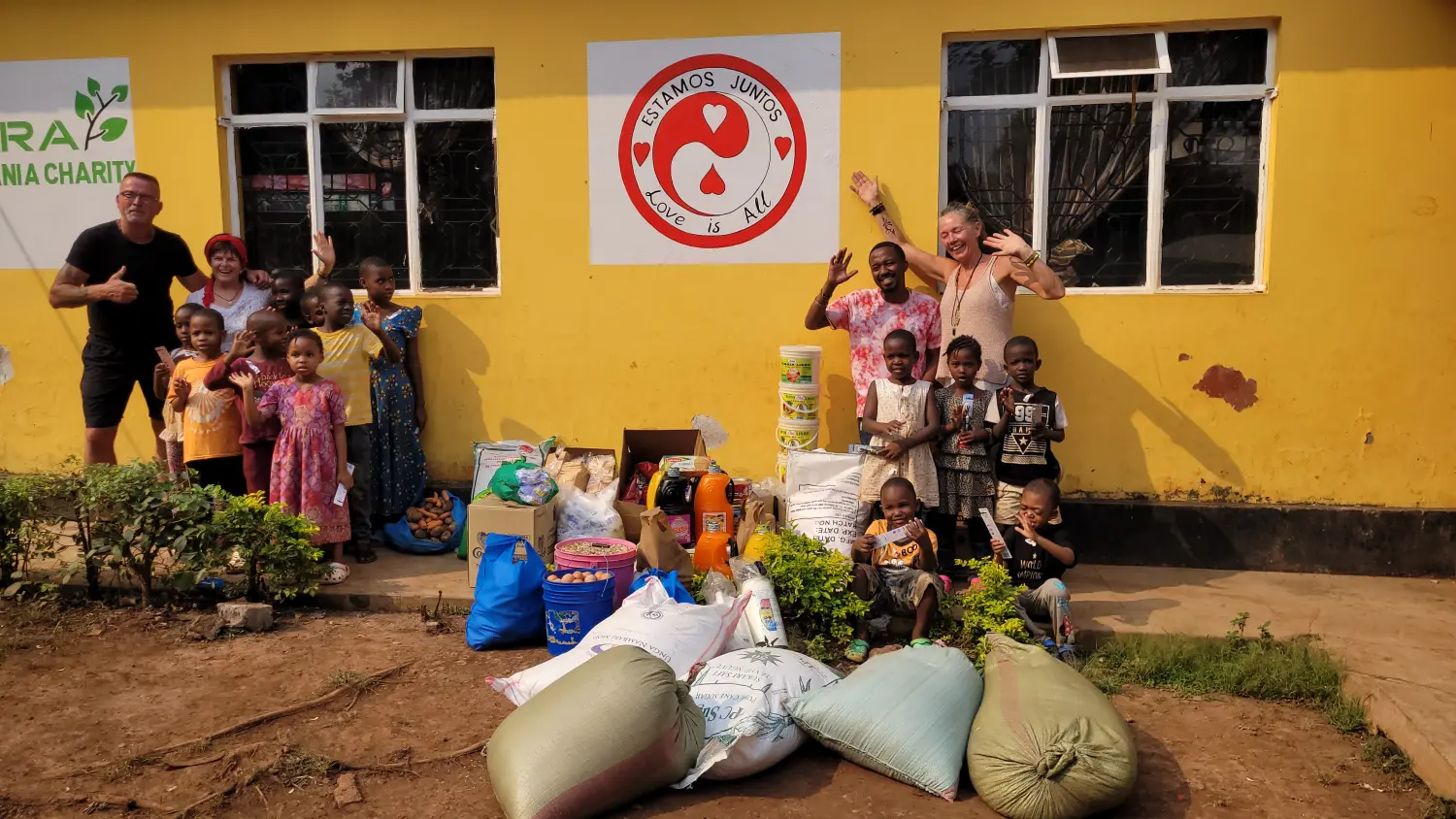 Straßen- und Waisenkinder in Moshi Tanzania Africa von Upendo-Mama-Afrika